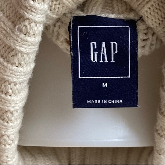 GAP Off-White Turtleneck Knit Sweater - Picture 4 of 4